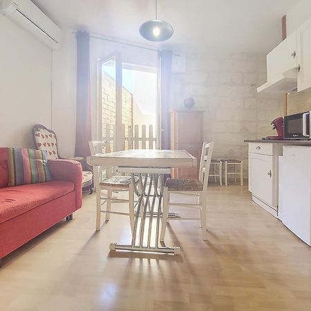 Studio Climatise Corps Saints Apartment Avignon Exterior foto